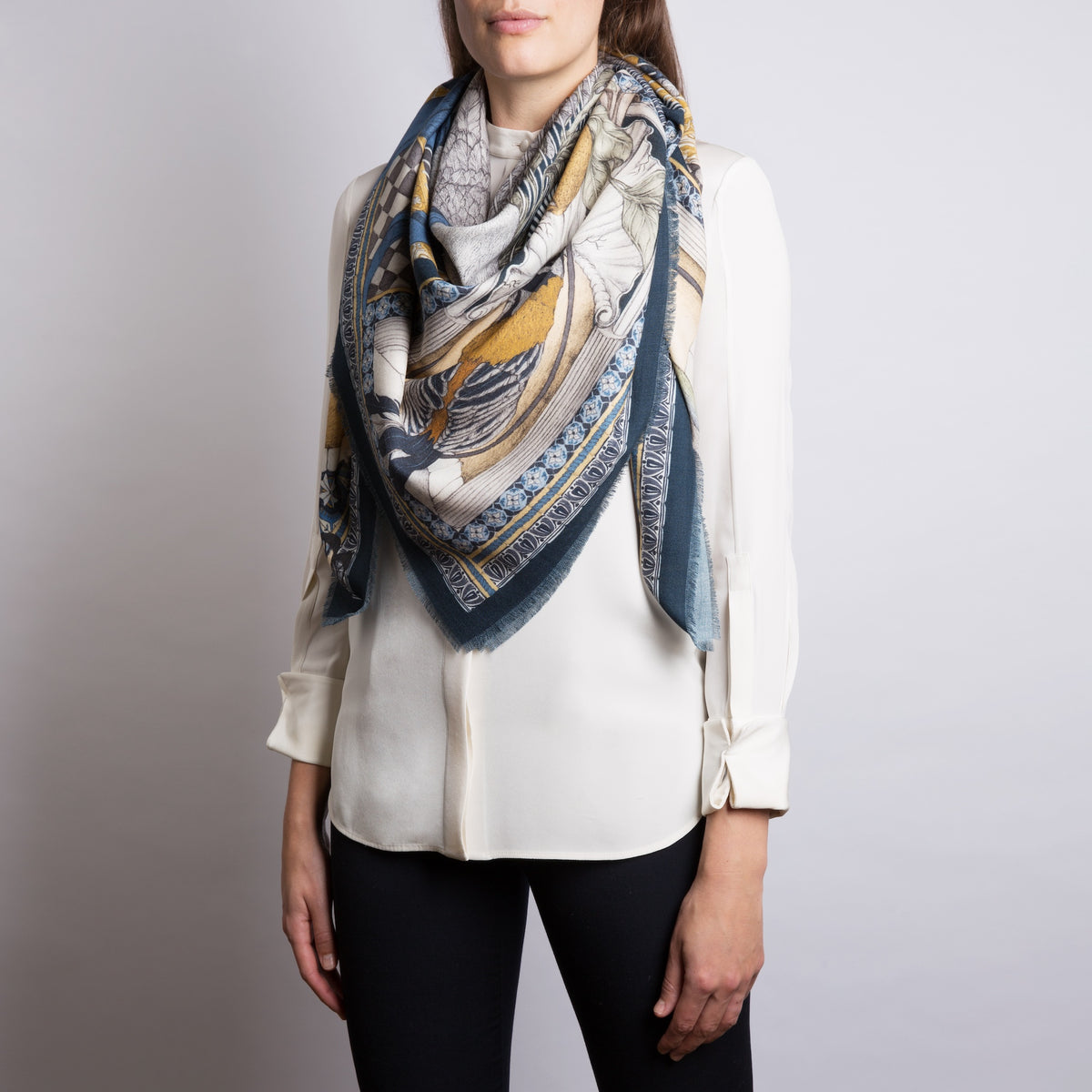 Aviarium Maria Wool Silk Shawl 135 – Sabina Savage