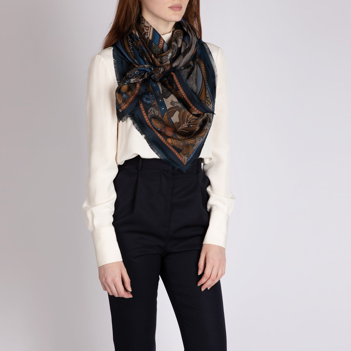 Louis Vuitton White Silk Scarves & Wraps for Women for sale