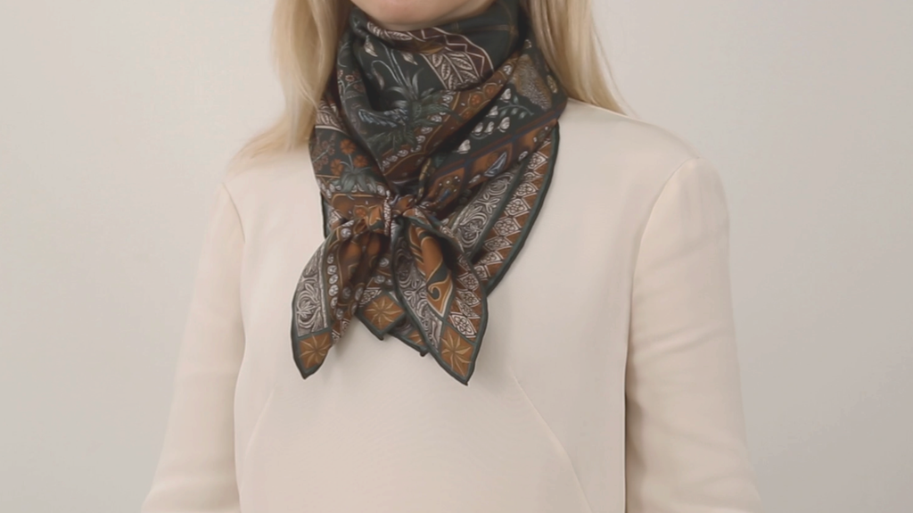 10 Different Ways To Tie A Scarf In 2021