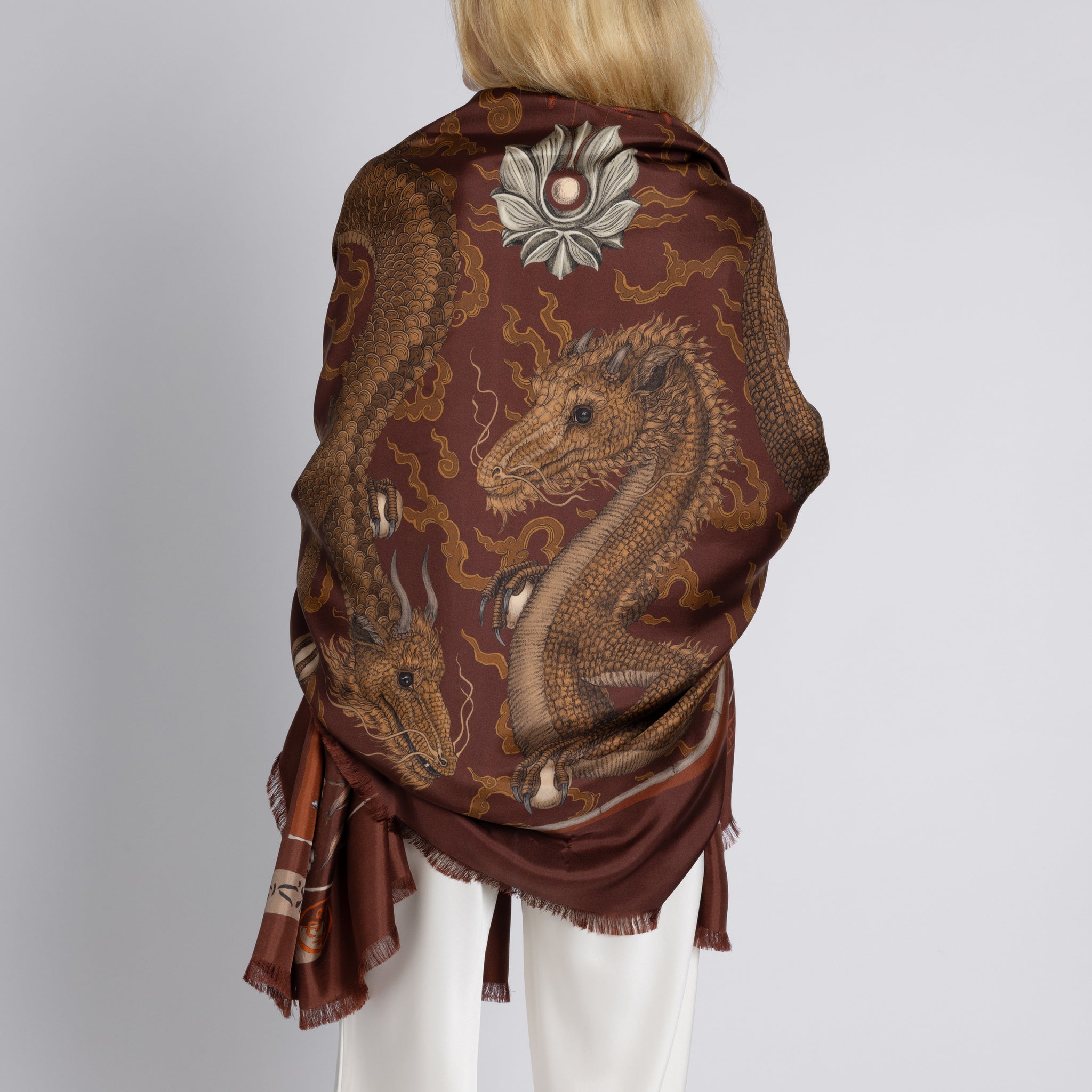 Chasing The Pearl Silk Twill Rectangle – Sabina Savage