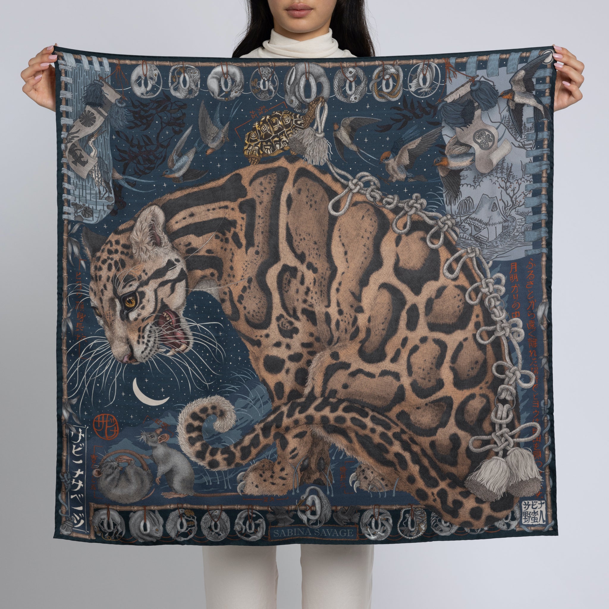 SALE]qb Luxury 十二次元 scarf | ソニーミュージック公式