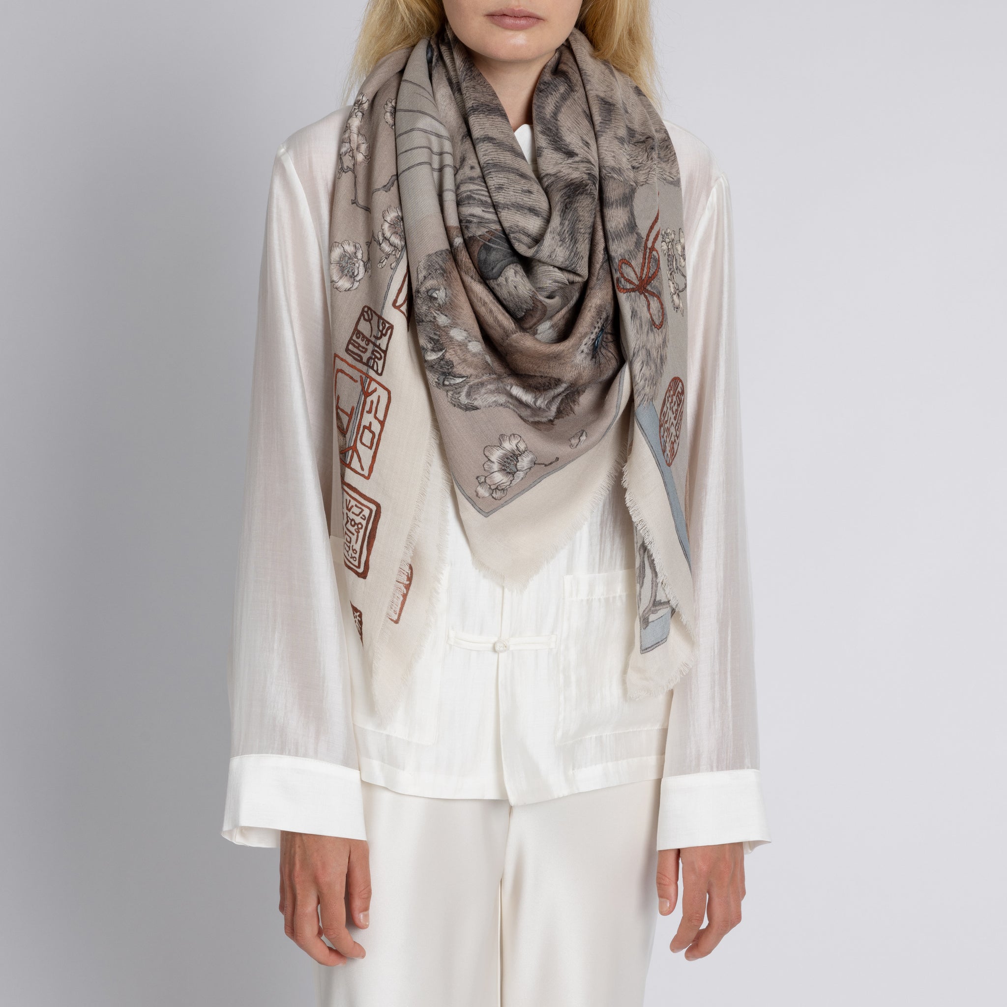 Zouyu, Cry The Deer Wool Silk Shawl 135 – Sabina Savage